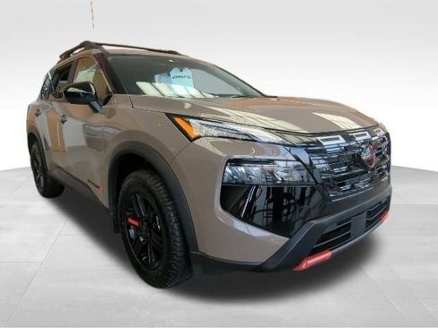 New 2026 Nissan Rogue SV image 10