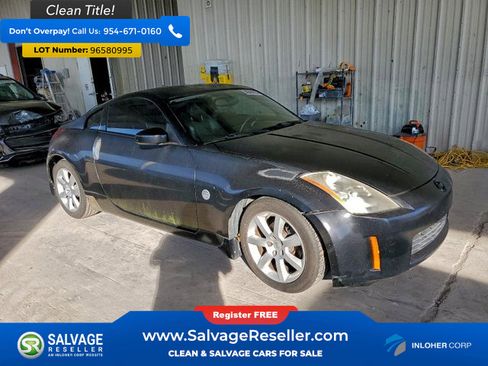 Used 2005 Nissan 350Z Touring w/ (K96) Aerodynamics Pkg image 5