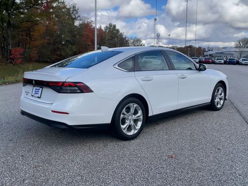 Certified 2023 Honda Accord LX image 9