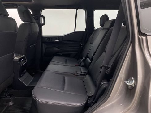Used 2025 Toyota Land Cruiser w/ Premium Package image 18
