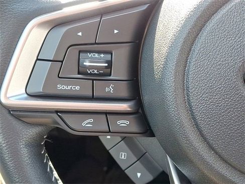 Certified 2022 Subaru Outback Limited image 17