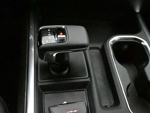 New 2026 GMC Sierra 1500 SLT w/ SLT Premium Package AWD/4WD image 22