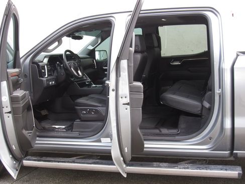 Used 2024 GMC Sierra 1500 Denali w/ Denali Reserve Package image 17