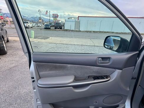 Used 2006 Toyota Sienna LE image 24