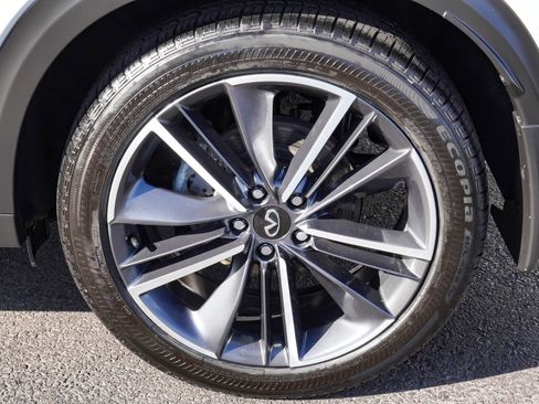 Used 2023 INFINITI QX55 Essential image 8