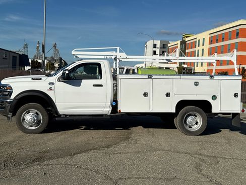 New 2026 RAM 5500 Tradesman w/ Chrome Appearance Group image 6