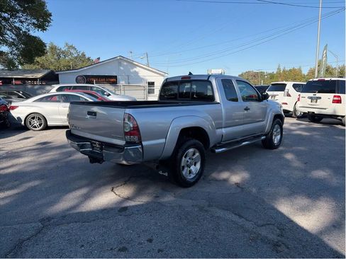 Used 2014 Toyota Tacoma 4x4 Access Cab V6 image 5