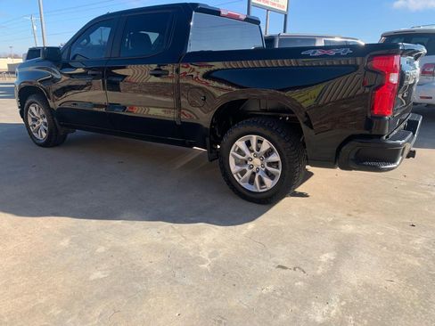 Used 2021 Chevrolet Silverado 1500 Custom w/ LPO, Dark Essentials Package image 4