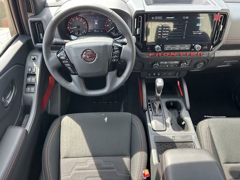 Used 2026 Nissan Frontier Pro-X w/ Pro-X Convenience Package image 23