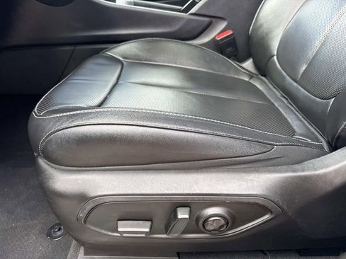 Used 2024 Jeep Grand Cherokee L Limited w/ Luxury Tech Group II image 18