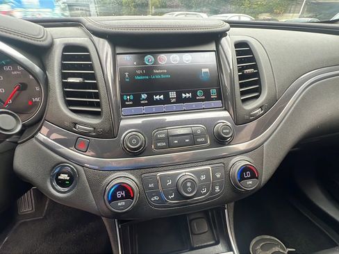 Used 2019 Chevrolet Impala LT image 16