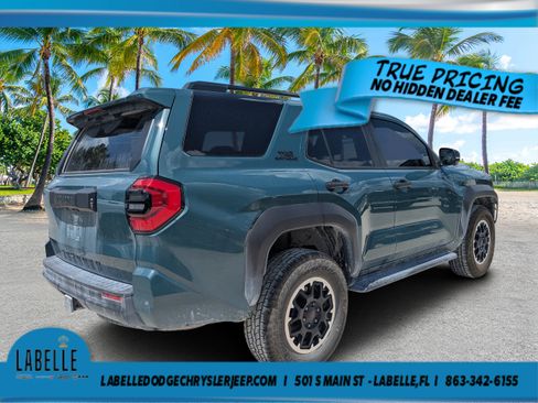 Used 2025 Toyota 4Runner TRD Off-Road Premium AWD/4WD image 3