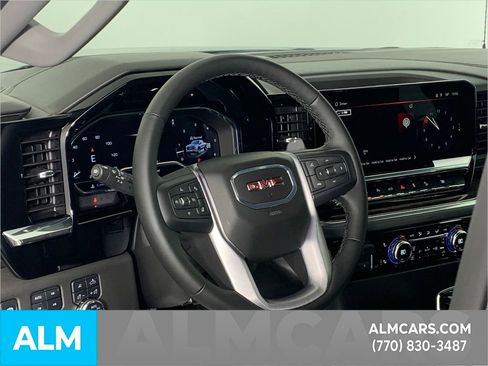 Used 2025 GMC Sierra 1500 Elevation w/ Preferred Package image 7