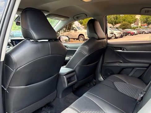 Used 2021 Toyota Camry SE FWD image 25