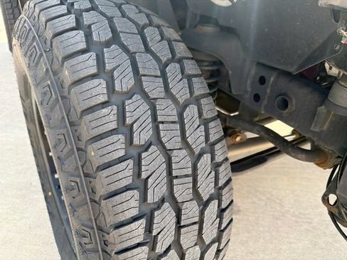 Used 2015 Jeep Wrangler Rubicon w/ Power Convenience Group AWD/4WD image 4
