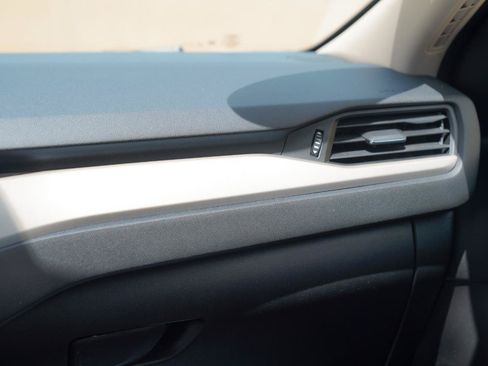 Used 2020 Ford Escape SE FWD image 36