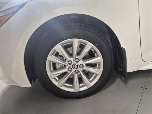 New 2026 Toyota Corolla Hybrid Sedan image 11