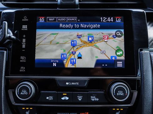 Used 2018 Honda Civic Sport Touring image 8