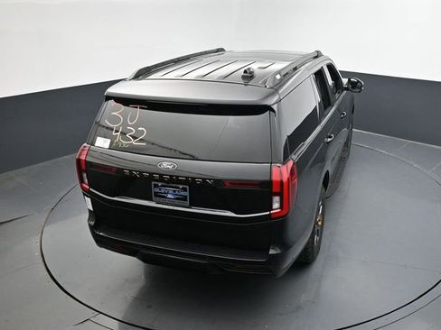 Used 2025 Ford Expedition Tremor image 43