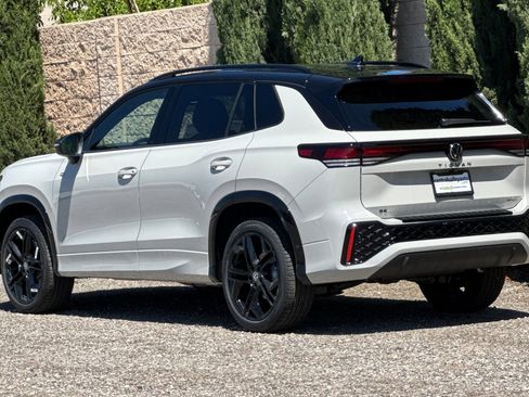 New 2026 Volkswagen Tiguan SE R-Line AWD/4WD image 6