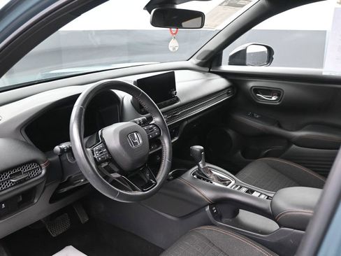 Used 2025 Honda HR-V Sport image 22