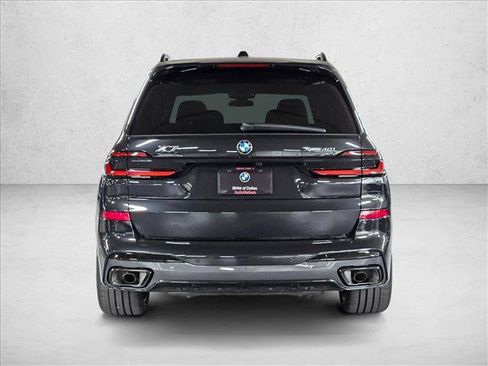 Used 2027 BMW X7 xDrive40i w/ M Sport Package AWD/4WD image 6