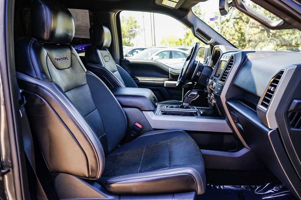 Used 2019 Ford F150 Raptor w/ Equipment Group 802A Luxury AWD/4WD image 15