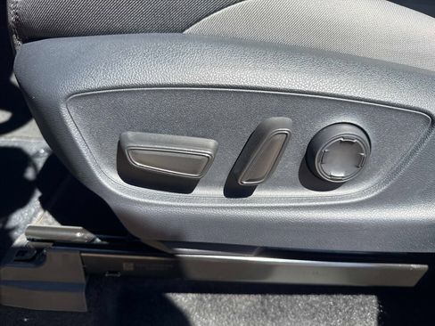 New 2026 Toyota Tacoma TRD Off-Road AWD/4WD image 19