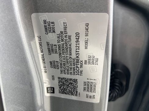 New 2026 Chevrolet Colorado W/T w/ WT Custom Package AWD/4WD image 30