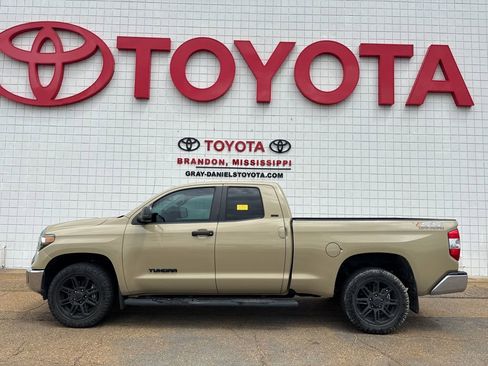 Used 2019 Toyota Tundra SR5 w/ SR5 Upgrade Package RWD image 4