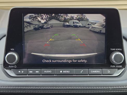 Used 2022 Nissan Rogue SV image 30