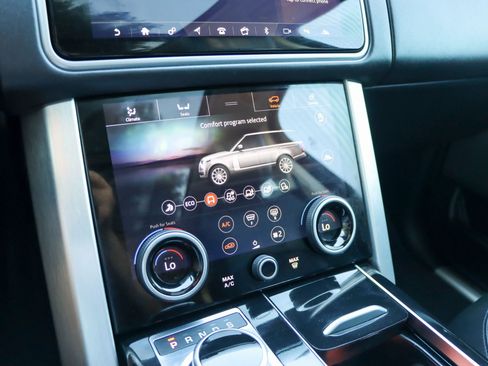 Used 2018 Land Rover Range Rover HSE image 65