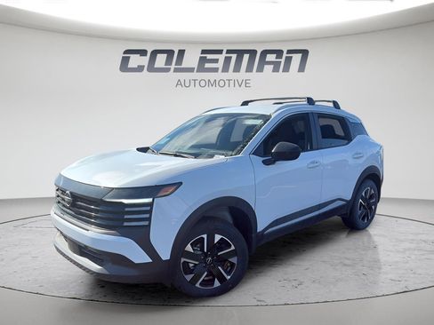 New 2026 Nissan Kicks SV w/ Cold Weather Package image 1