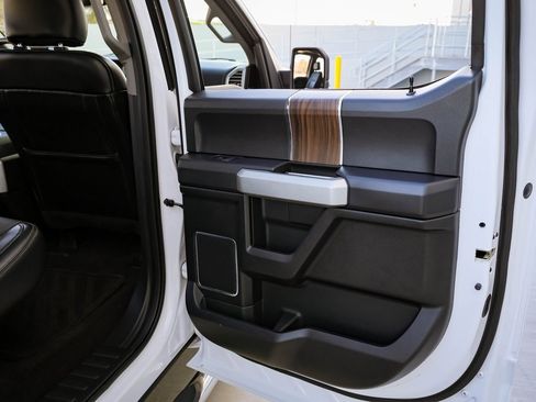 Used 2015 Ford F150 Lariat w/ Equipment Group 501A Mid image 23