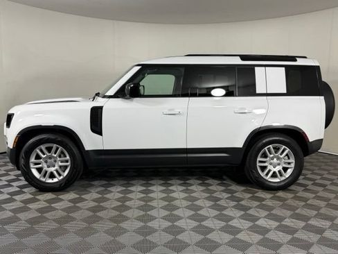 Used 2025 Land Rover Defender 110 S AWD/4WD image 3