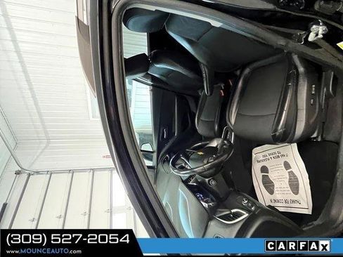 Used 2020 Chevrolet Trax LT w/ LT Convenience Package image 16