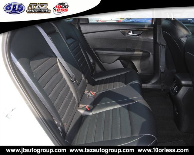 Used 2023 Kia Forte GT-Line w/ GT-Line Premium Package FWD image 13