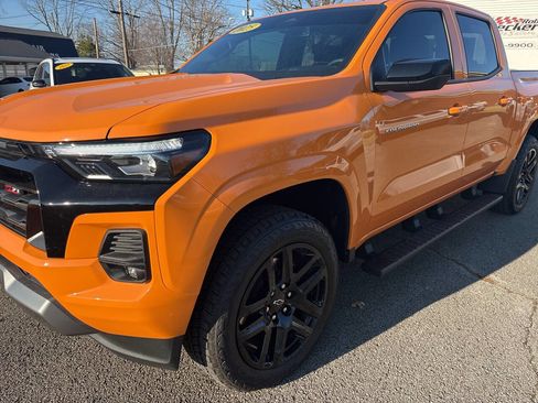 Used 2025 Chevrolet Colorado Z71 w/ Z71 Convenience Package 2 image 1