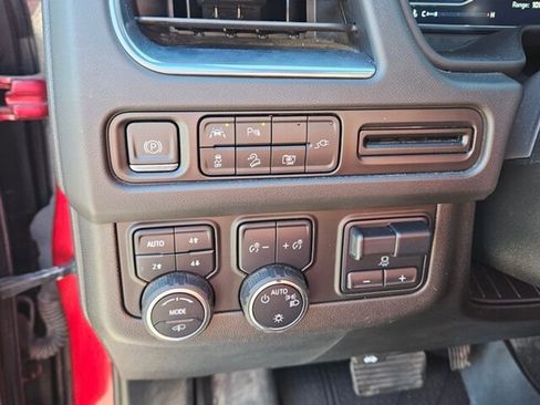 Used 2022 Chevrolet Tahoe Z71 w/ Z71 Off-Road Package image 30