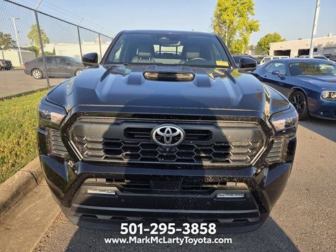 Used 2025 Toyota Tacoma TRD Sport w/ TRD Sport Premium Package AWD/4WD image 2