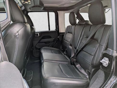 Used 2023 Jeep Wrangler Sahara w/ Cold Weather Group image 18