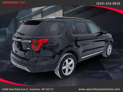 Used 2016 Ford Explorer XLT image 8