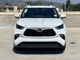 Used 2023 Toyota Highlander XLE image 2