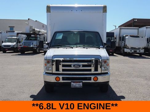 Used 2015 Ford E-450 and Econoline 450 Super Duty RWD image 3
