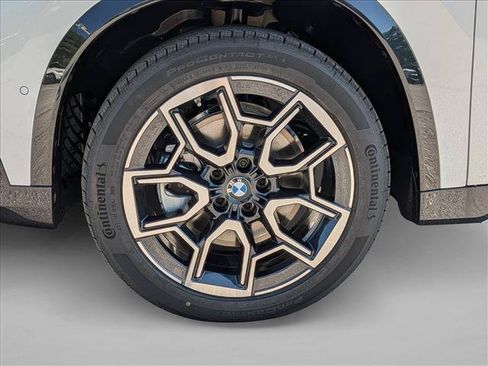 New 2026 BMW X1 xDrive28i AWD/4WD image 10