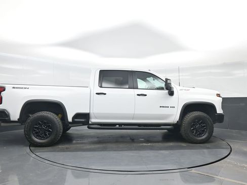 Used 2024 Chevrolet Silverado 2500 ZR2 w/ ZR2 Bison Edition AWD/4WD image 7