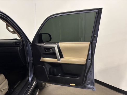 Used 2013 Toyota 4Runner Limited AWD/4WD image 41