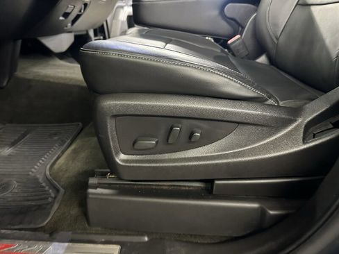 Used 2017 Chevrolet Silverado 1500 LT w/ All Star Edition AWD/4WD image 35