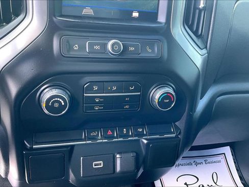 Used 2020 Chevrolet Silverado 1500 Custom w/ Custom Value Package RWD image 31