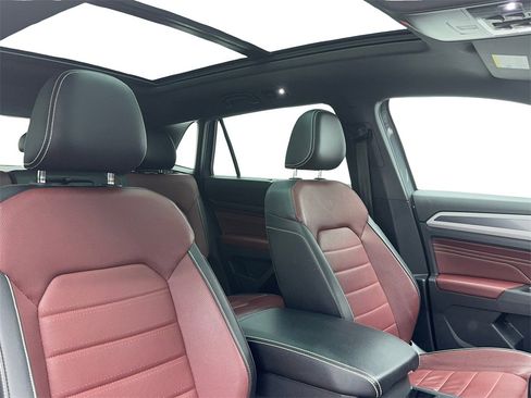 Used 2023 Volkswagen Atlas Cross Sport SEL Premium R-Line image 46